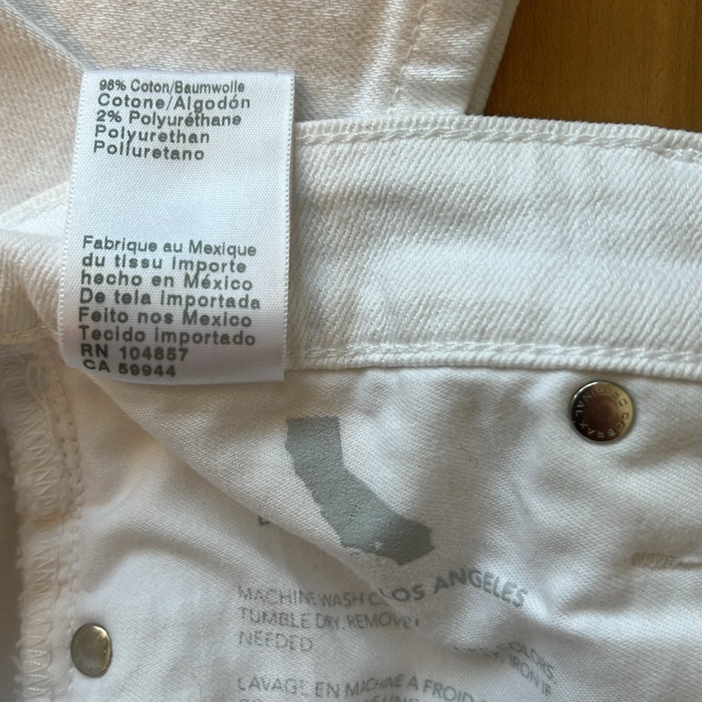 AG Adriano Goldschmied Mari White Jeans, Size 28R - Picture 6 of 12